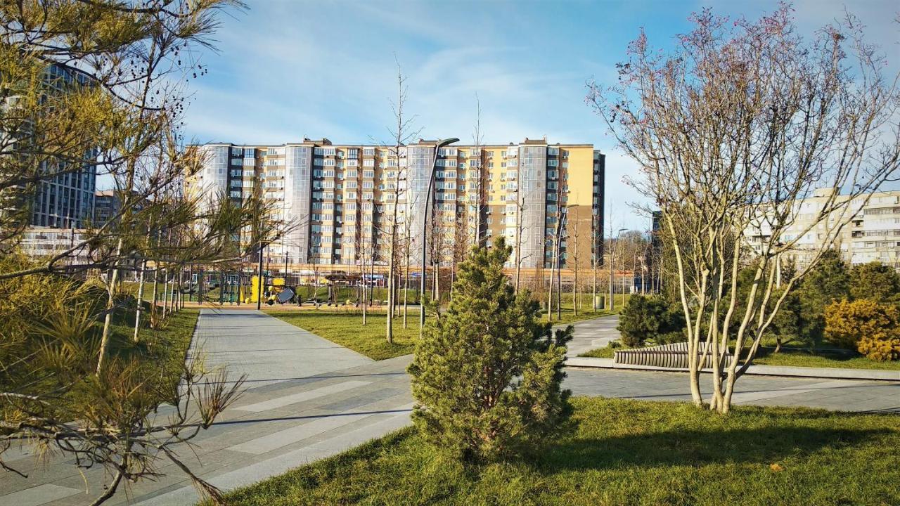 2-room Lux Near Centre Wi-fi Free Apartment *